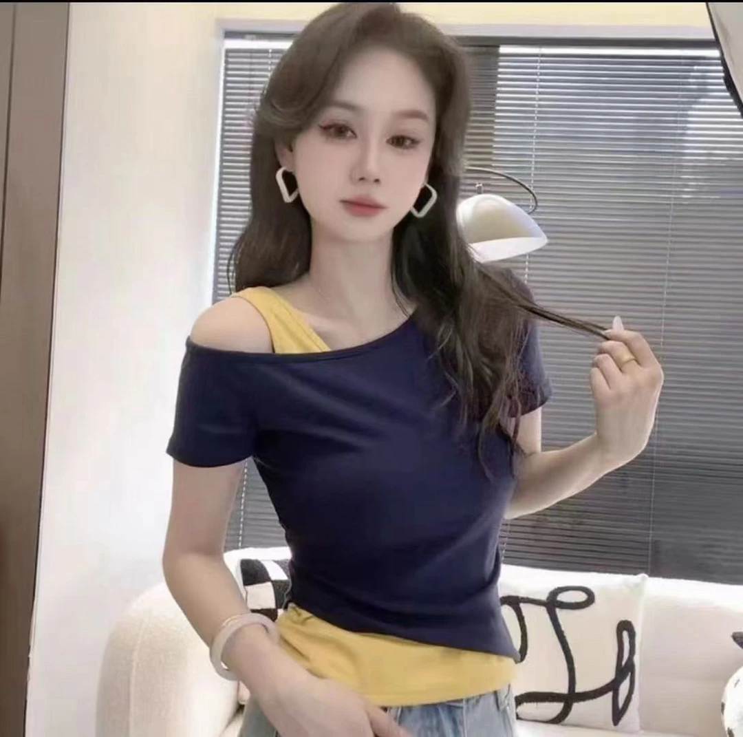 撞色拼接露肩假两件短袖T恤女大码夏季新款气质时尚显瘦百搭上衣