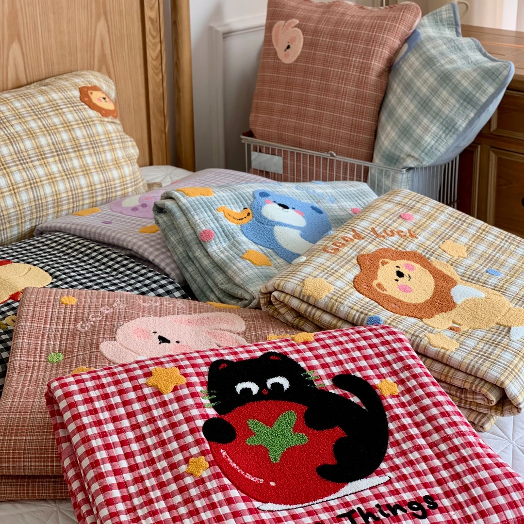 【MJ】全棉色织水洗棉毛巾绣夹棉床盖三件套多功能床垫防滑床单