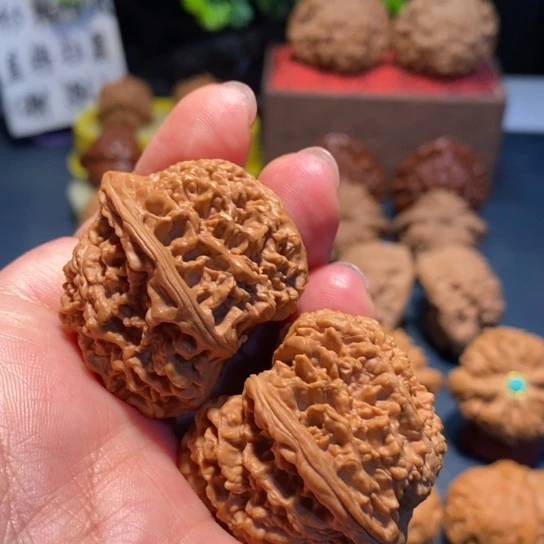 文玩核桃把件文玩满天星37尺01