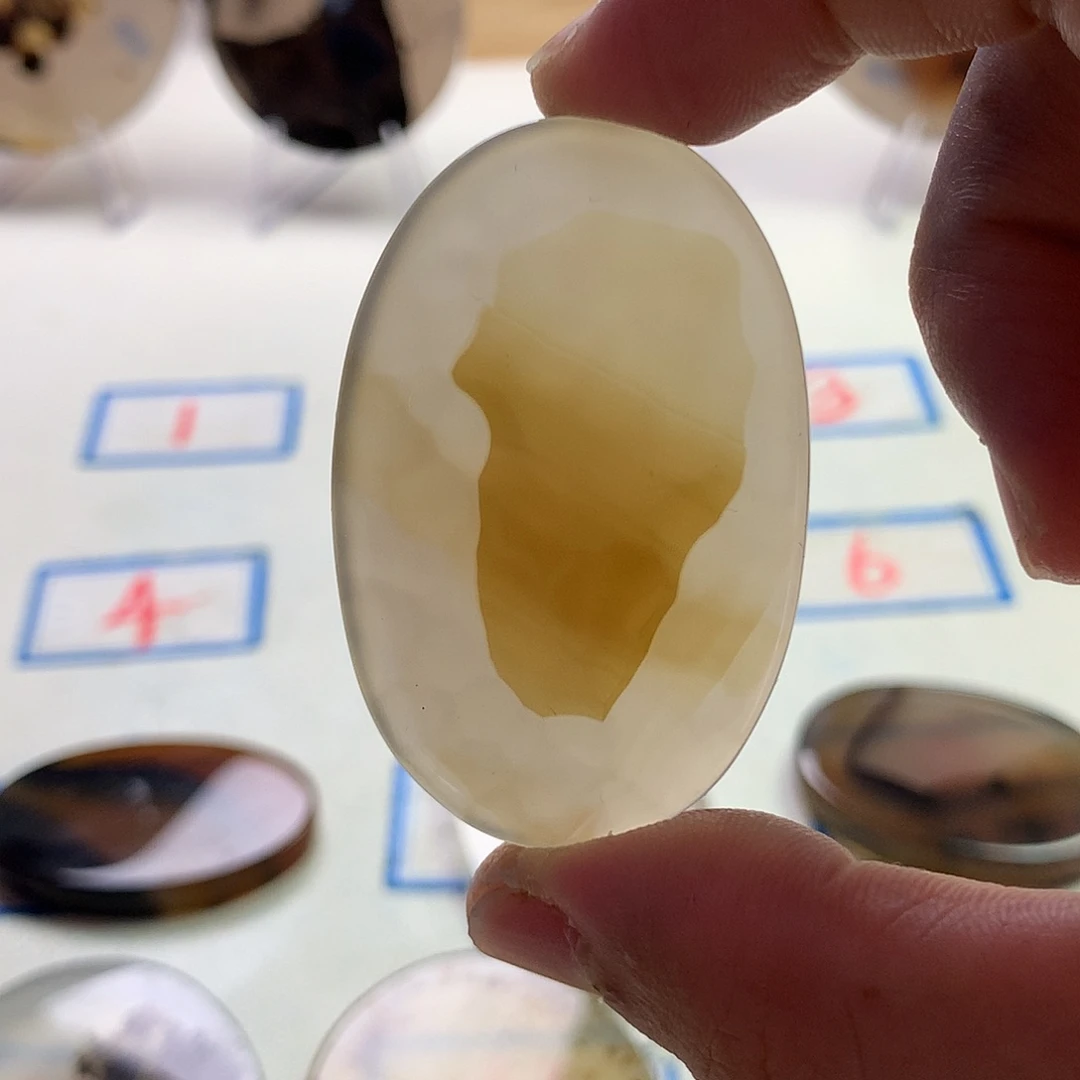 玛瑙/玉髓未镶嵌珠宝半成品