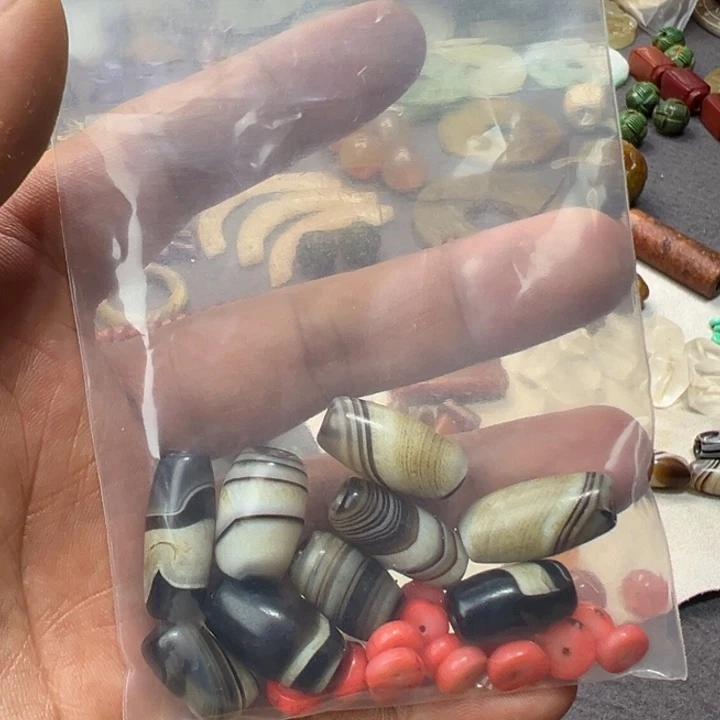 摆件我****往摆件……………………