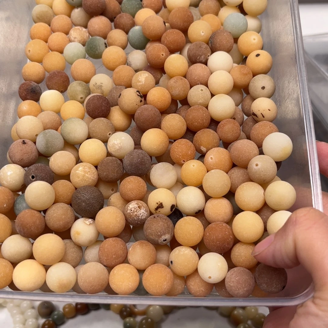 白玉菩提吊坠稀有色36颗