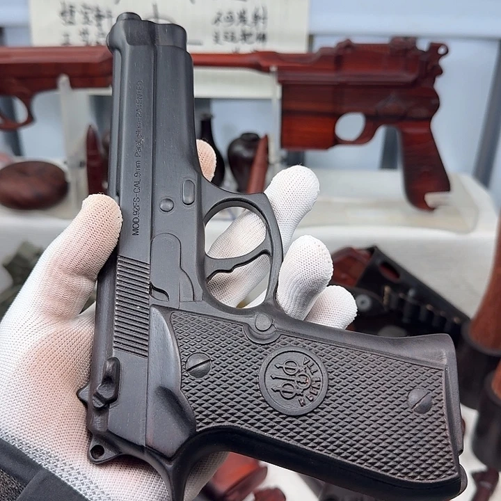 用***6香榧木紫光檀92f一个