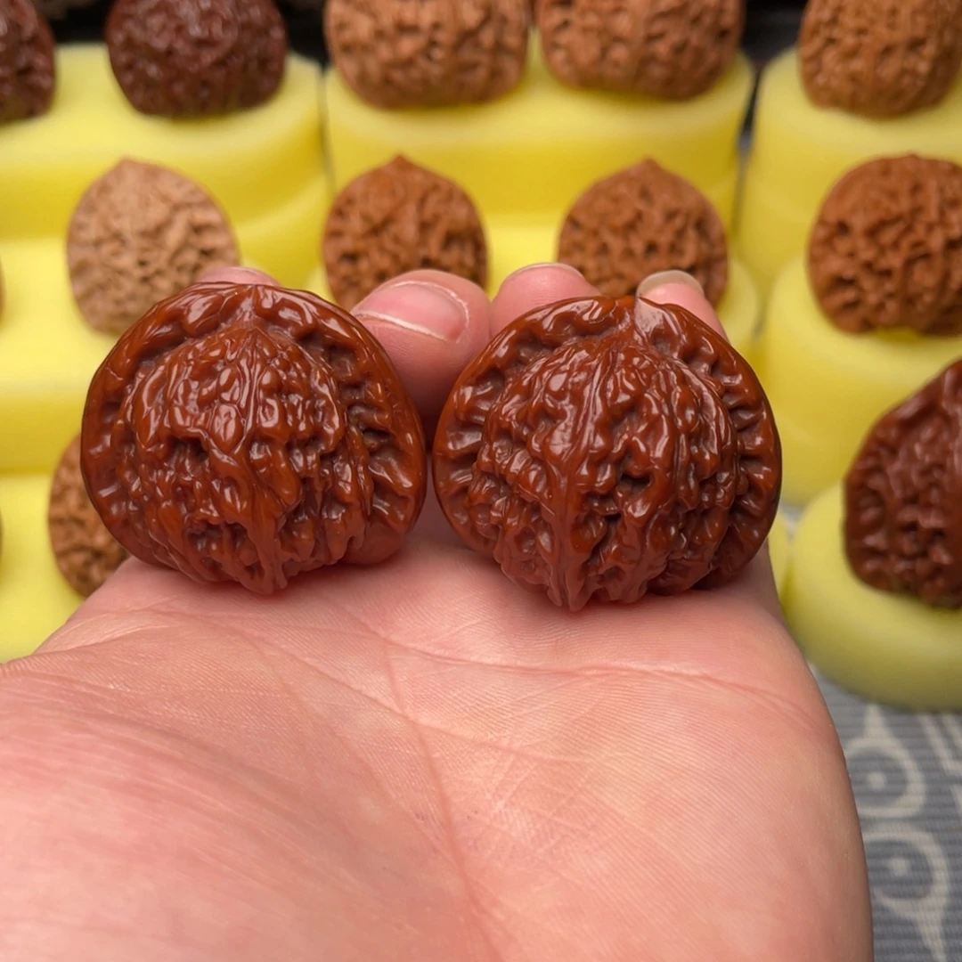 把件文玩核桃40全品闷白