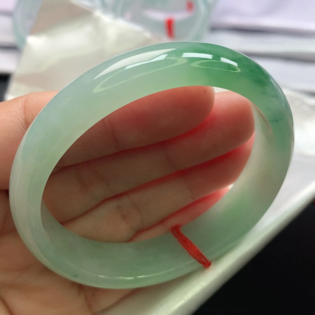 翡翠手镯未镶嵌贵妃53