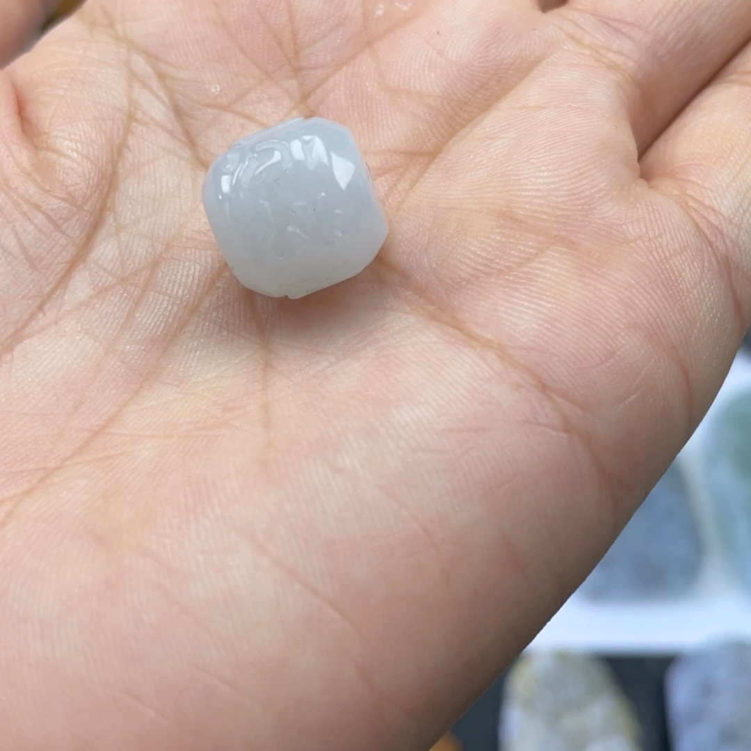 定制翡翠未镶嵌珠子