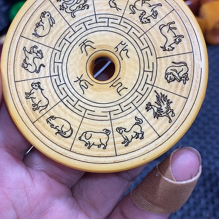 吊坠滴血莲花菩提