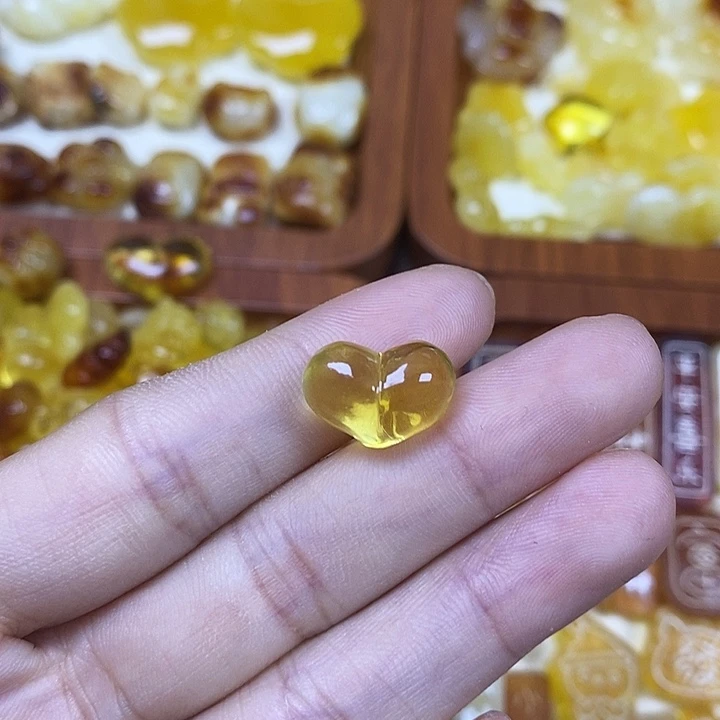 吊坠橄榄核小屁桃37