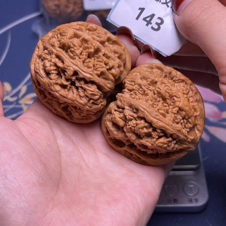 文玩核桃把件粗筋48.143