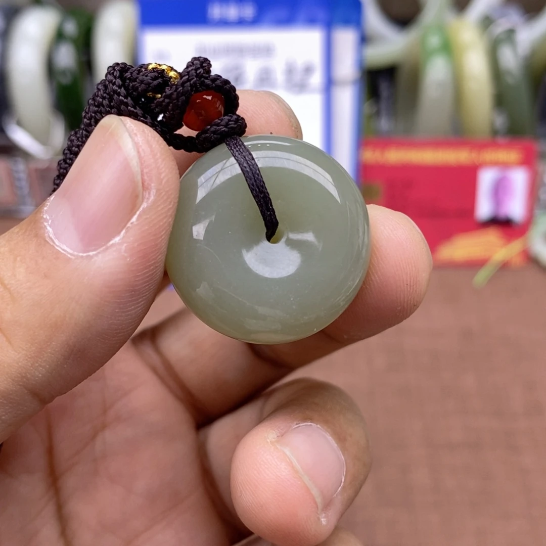 吊坠(不含链)未镶嵌和田玉卡25