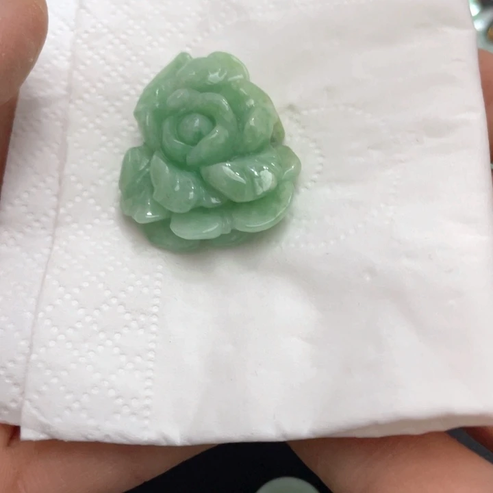 【闪购商品】翡翠颈饰未镶嵌天然翡翠