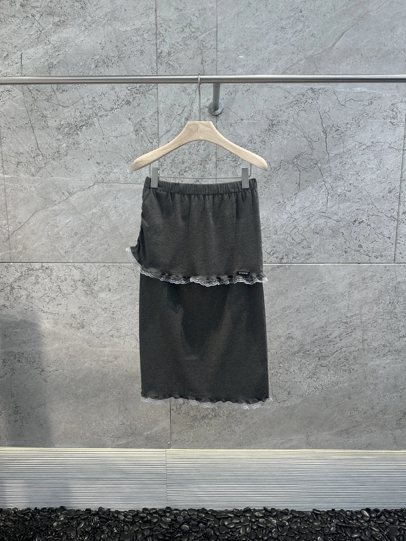 【OIIORIRI】 设计师品牌25年夏新品复古蕾丝紧身半裙25SSSK113