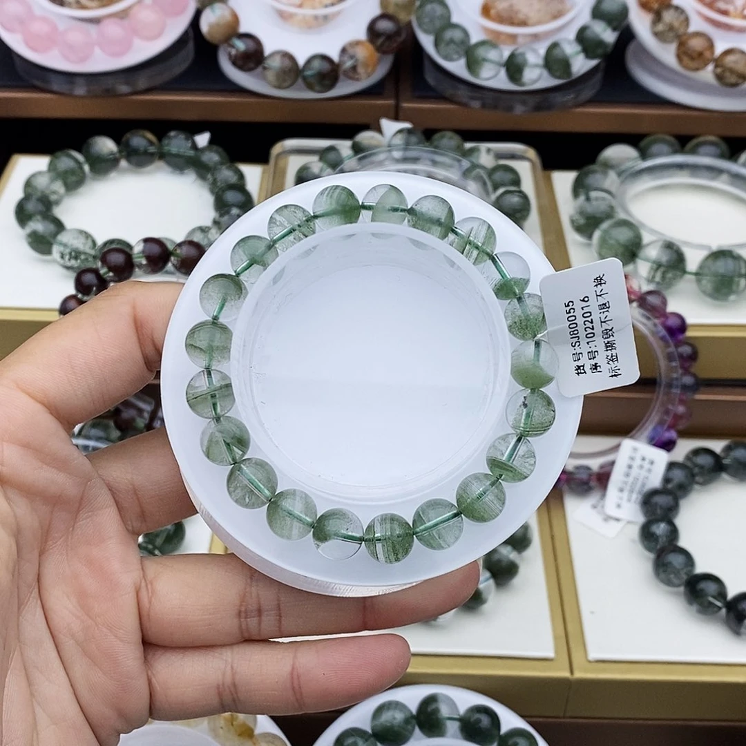 水晶手链未镶嵌贝***?绿幽灵