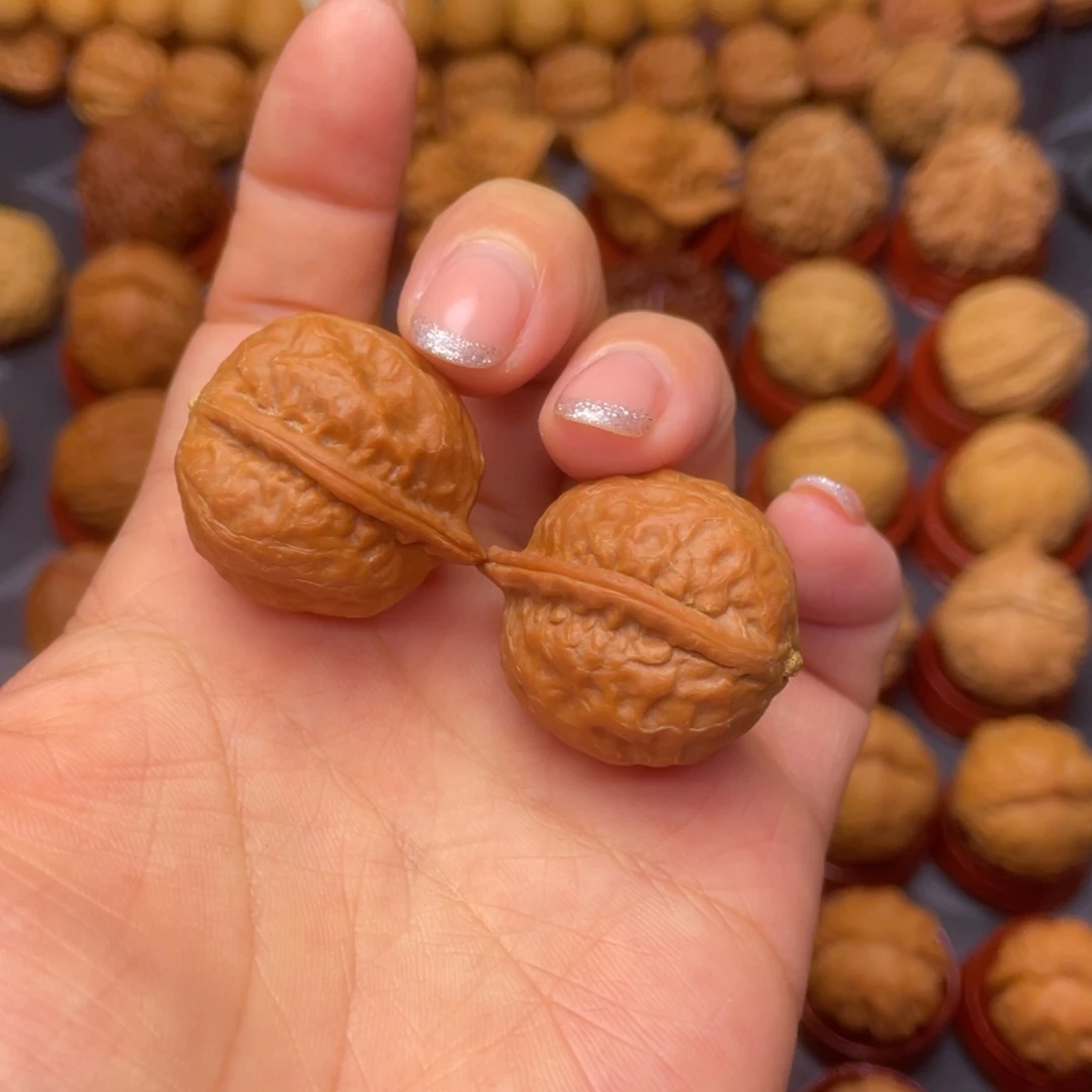 文玩核桃把件蟾宝