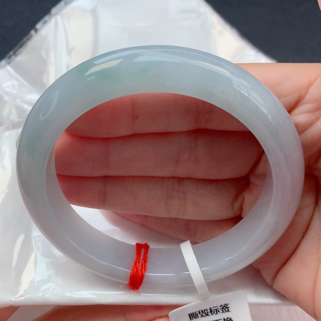 未镶嵌手镯翡翠60.2圈细糯化淡蓝底飘绿花冰胶润