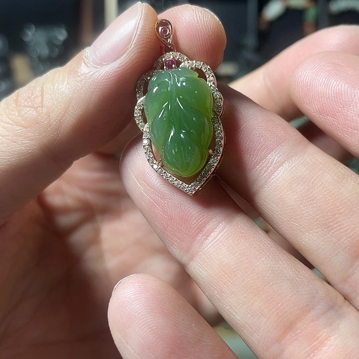 和田玉银S925镀金镶嵌颈饰