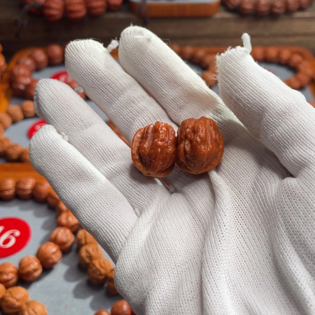 叫***姐文玩核桃手串金蟾