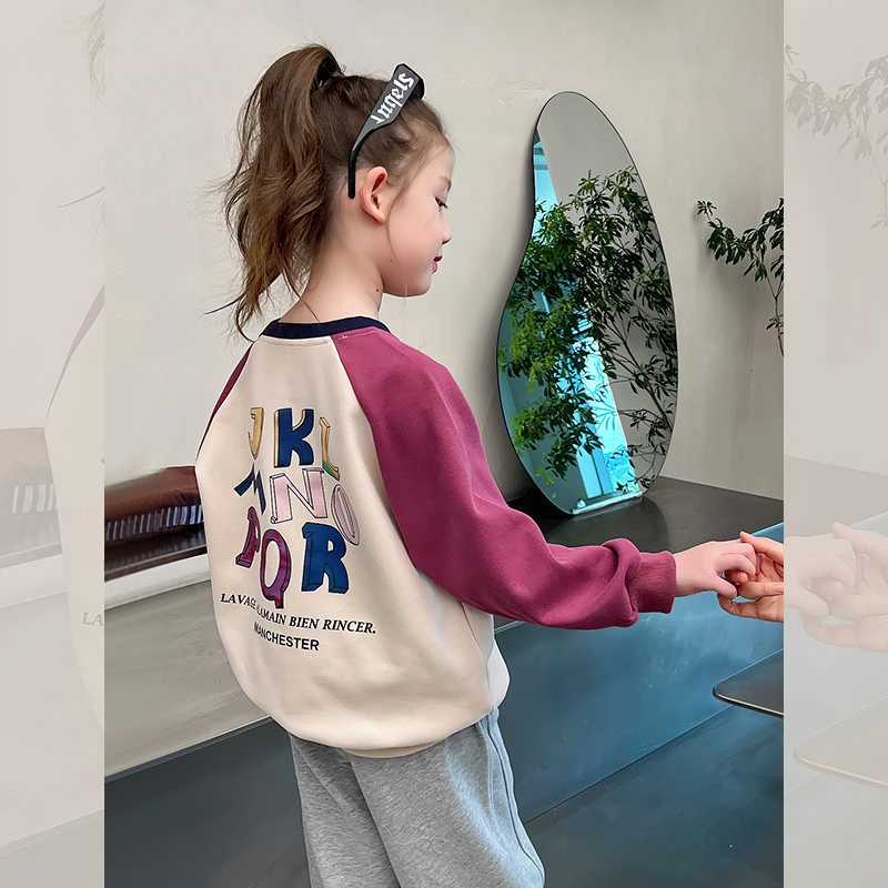 2025新款春装女童卫衣韩版时髦宝宝洋气长袖套头卡通春秋圆领上衣