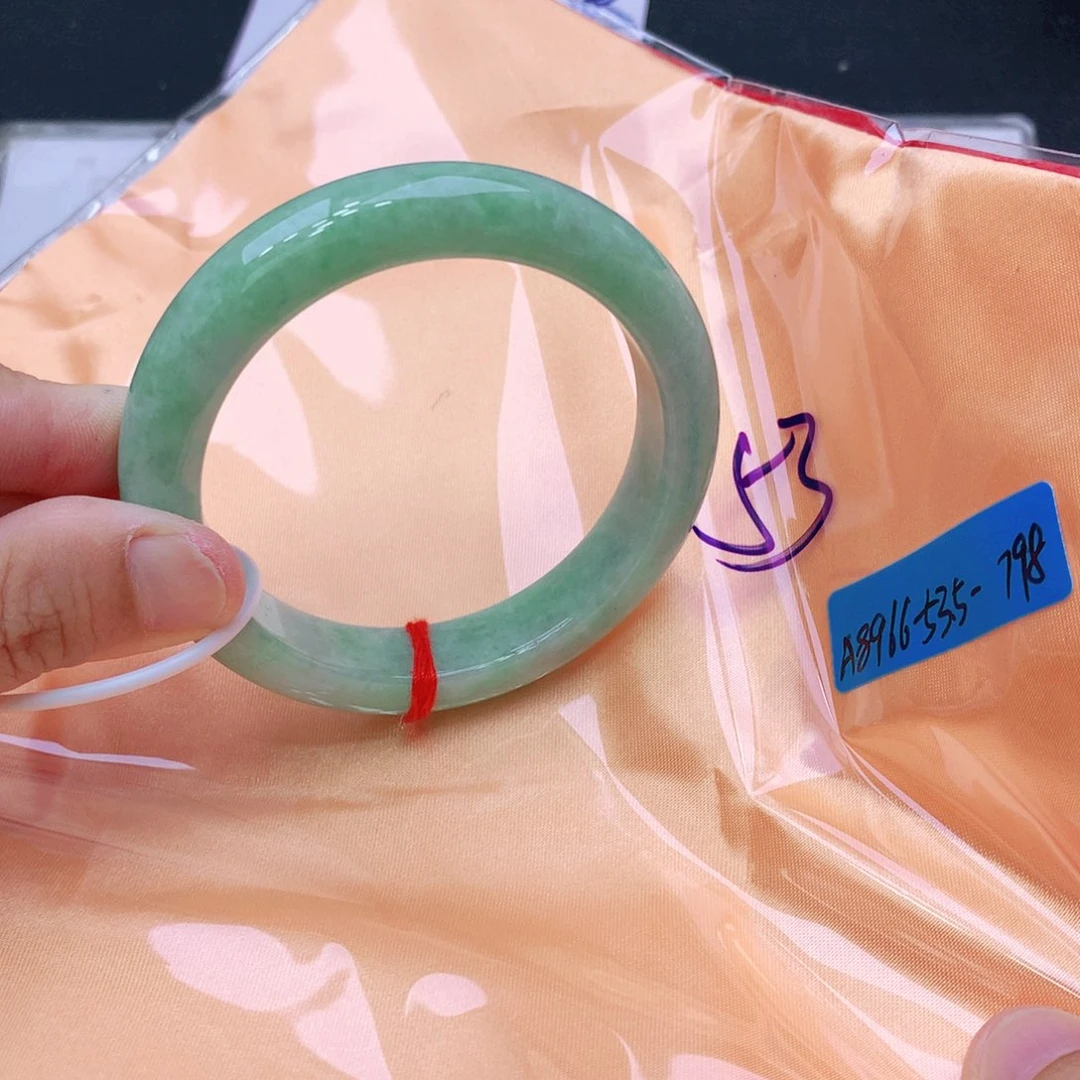 未镶嵌手镯翡翠翡翠