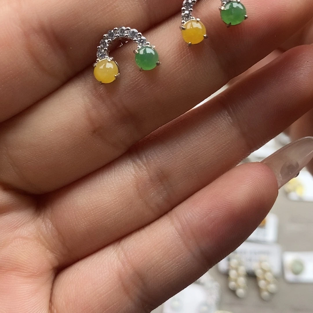 翡翠未镶嵌戒指翡翠