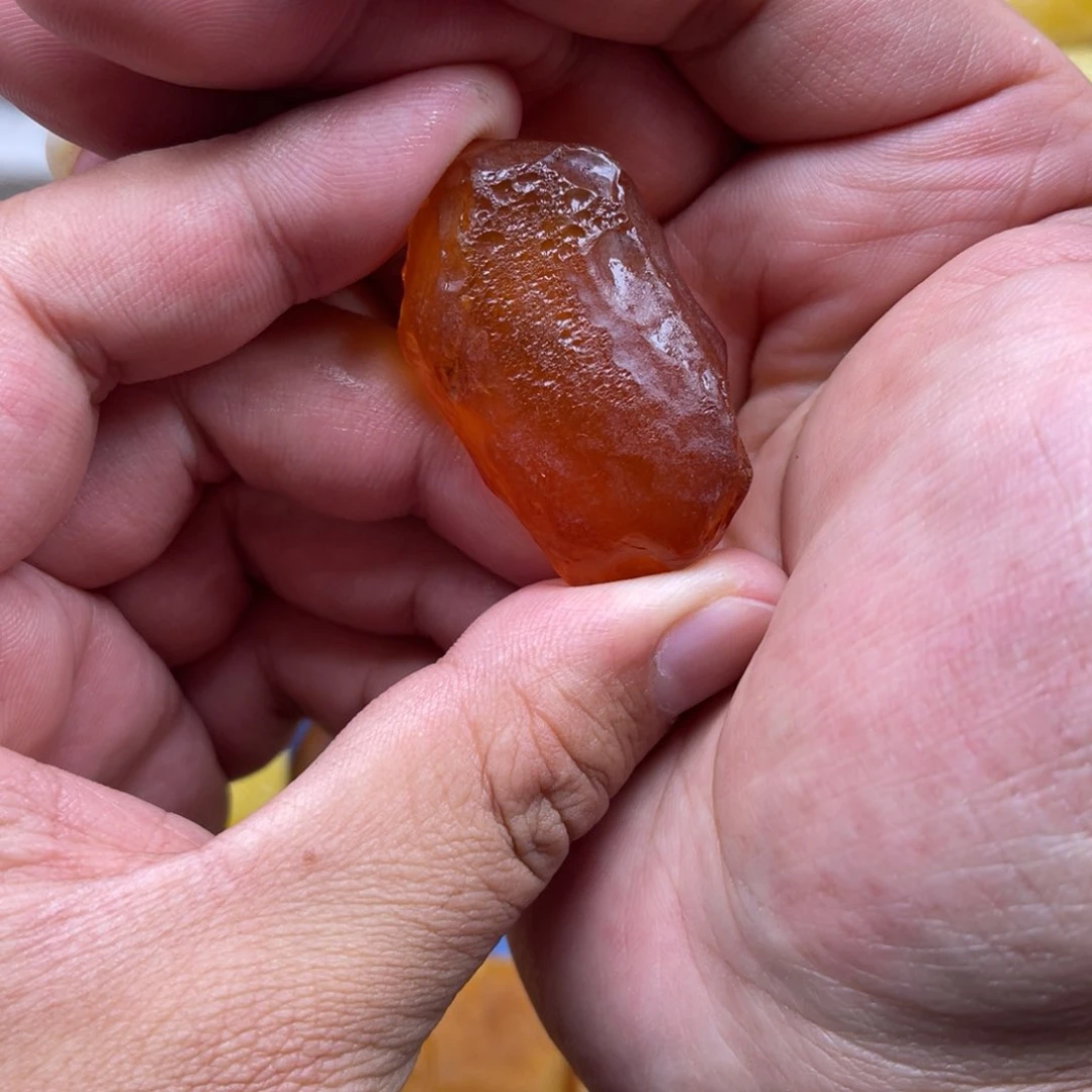 定制琥珀未镶嵌.*原石