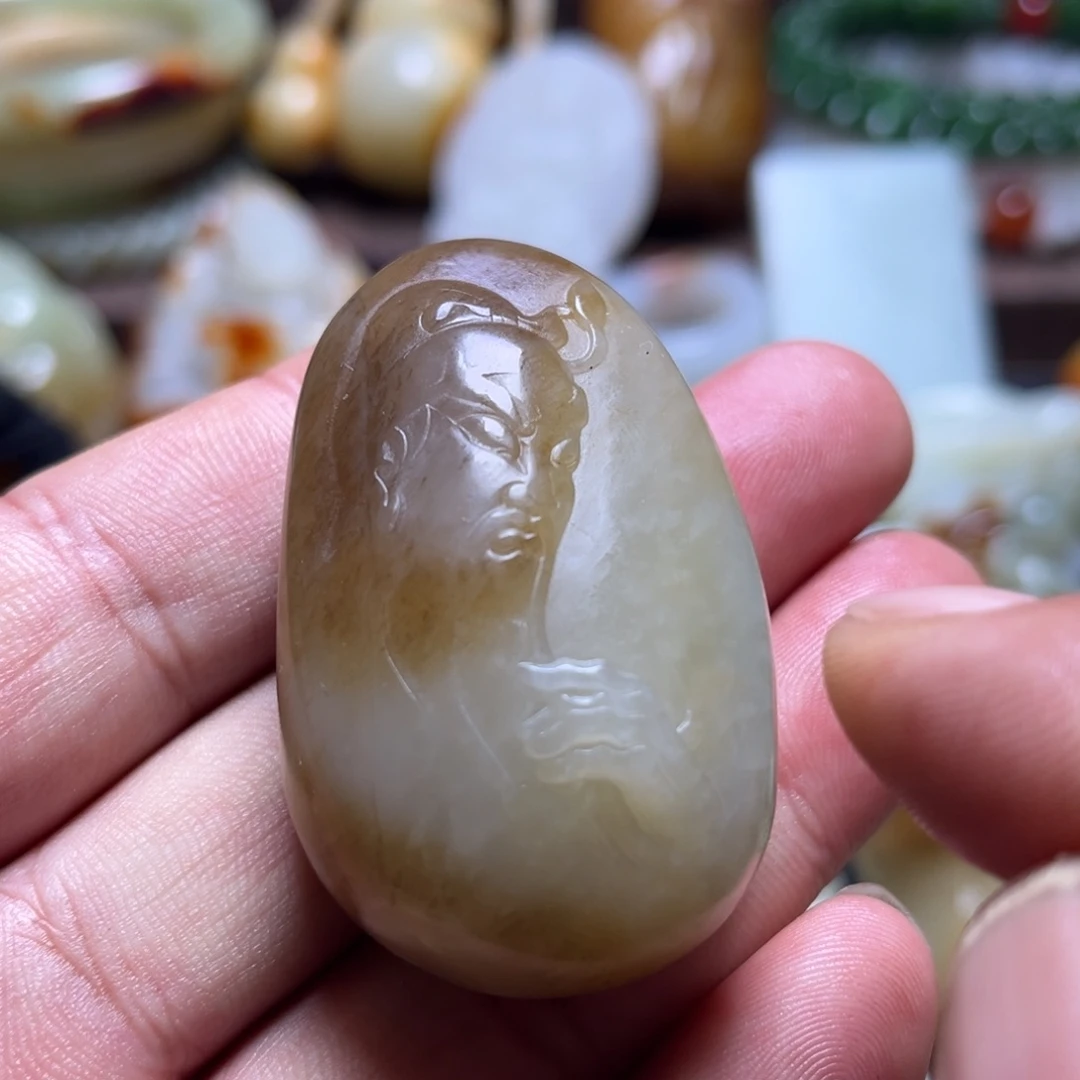 和田玉未镶嵌挂件