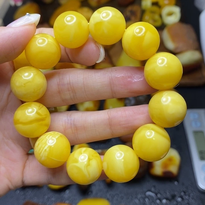 未镶嵌定制琥珀胖
