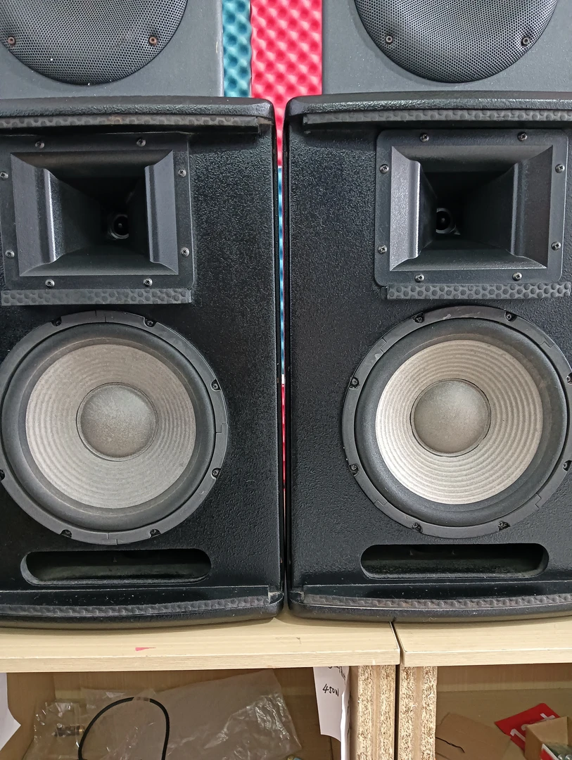 不包邮，音箱一对