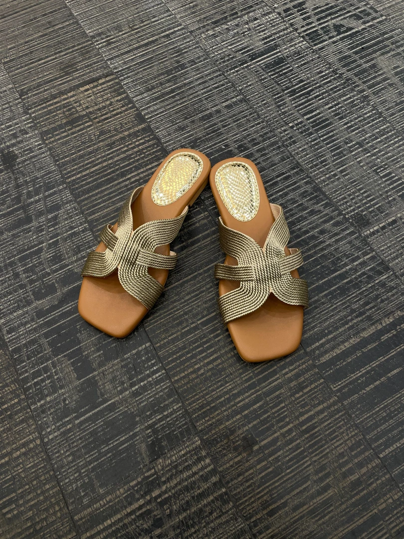 大气元（鞋子）时尚休闲沙滩时尚凉拖鞋