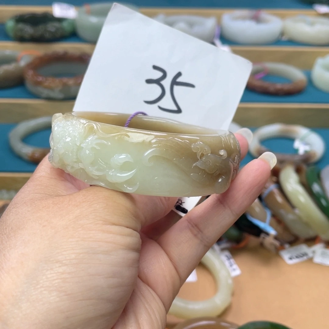 未镶嵌手镯和田玉圈口57