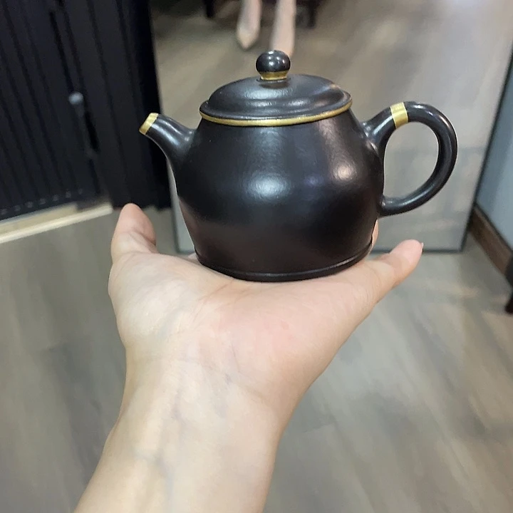 茶壶紫砂全手工打造