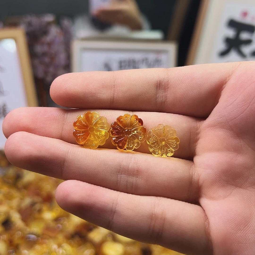 琥珀未镶嵌裸石蜜蜡花花2.31g