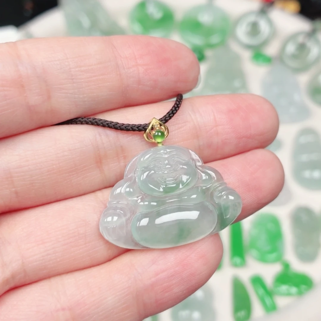 翡翠18K金镶嵌颈饰缅甸天然A货翡翠