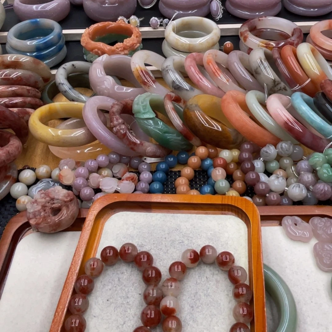 石英岩玉圈口58/59未镶嵌淡****生