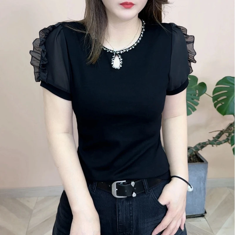 2025夏季新品时尚百搭修身显瘦个性圆领设计感女士短袖上衣5570