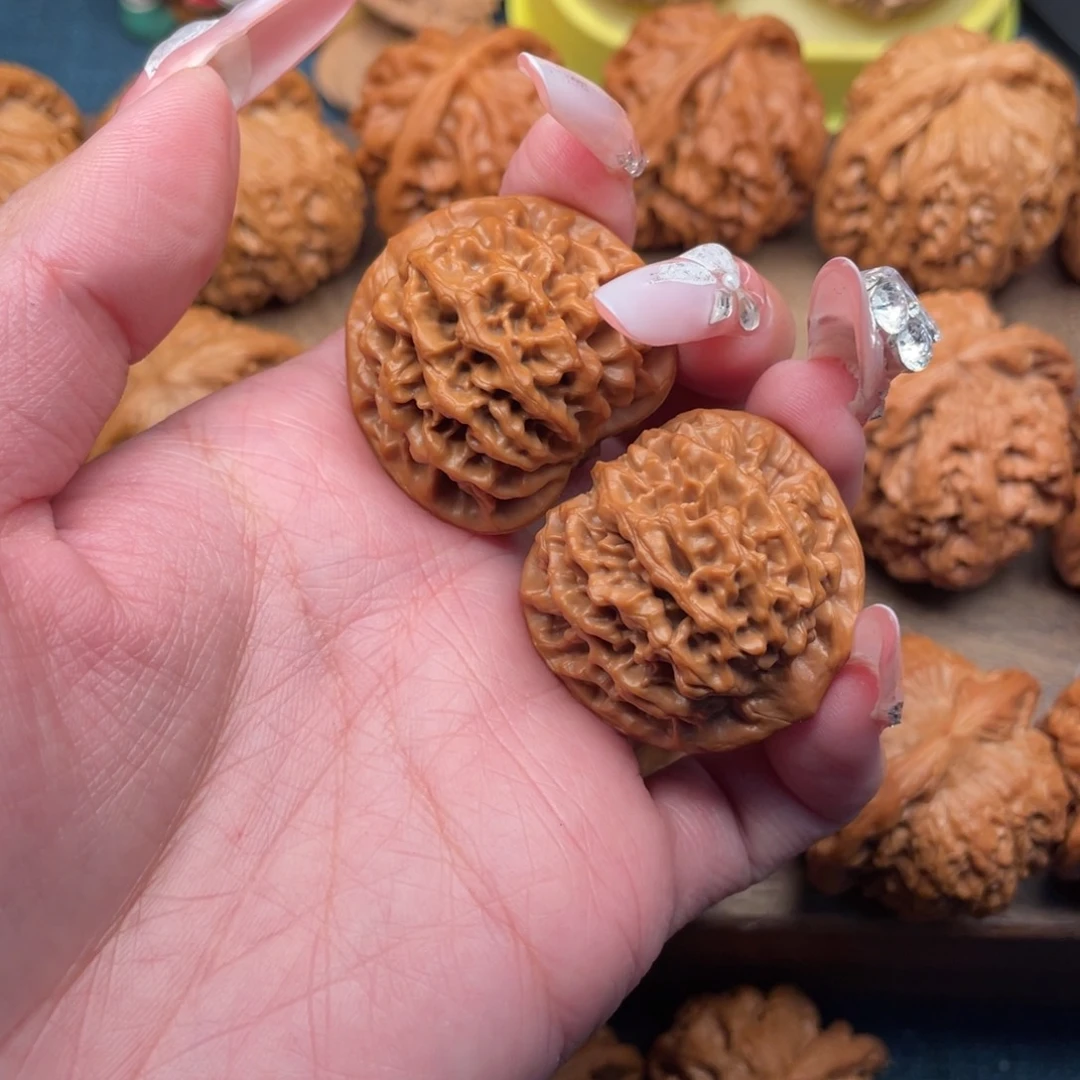 文玩核桃把件全品精配毕业秦闷35