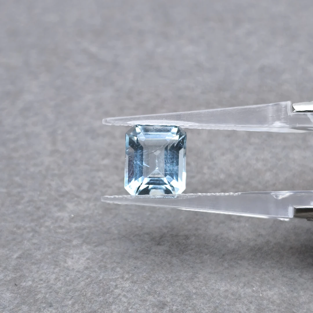 海蓝宝-2.9ct（01063047）0609