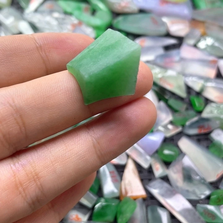 定制翡翠未镶嵌天然翡翠