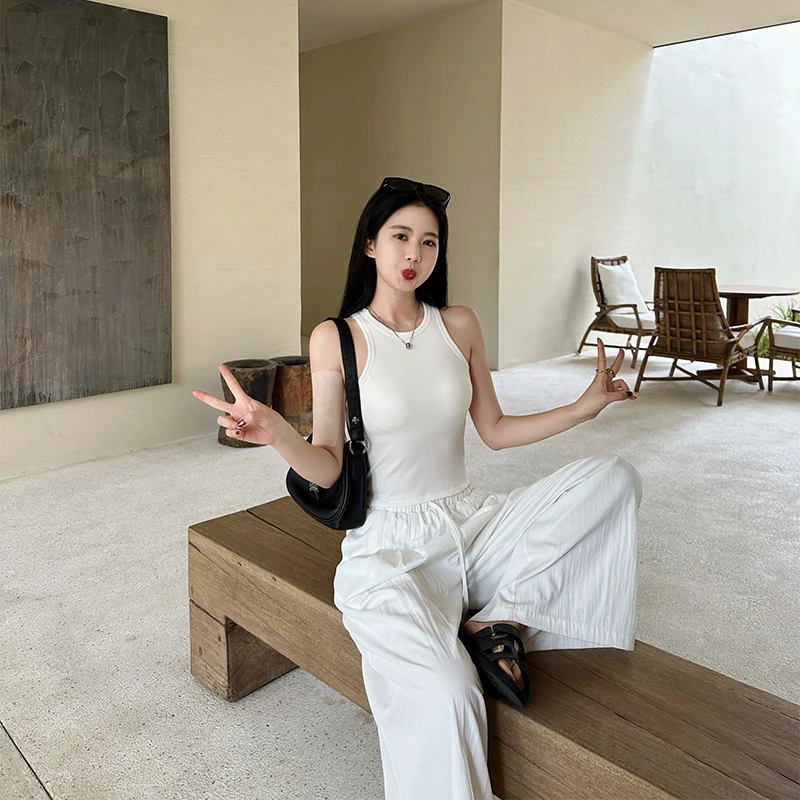 小君君布兰妮 实穿主义/胸垫一体修身小背心百搭工字美背上衣0839