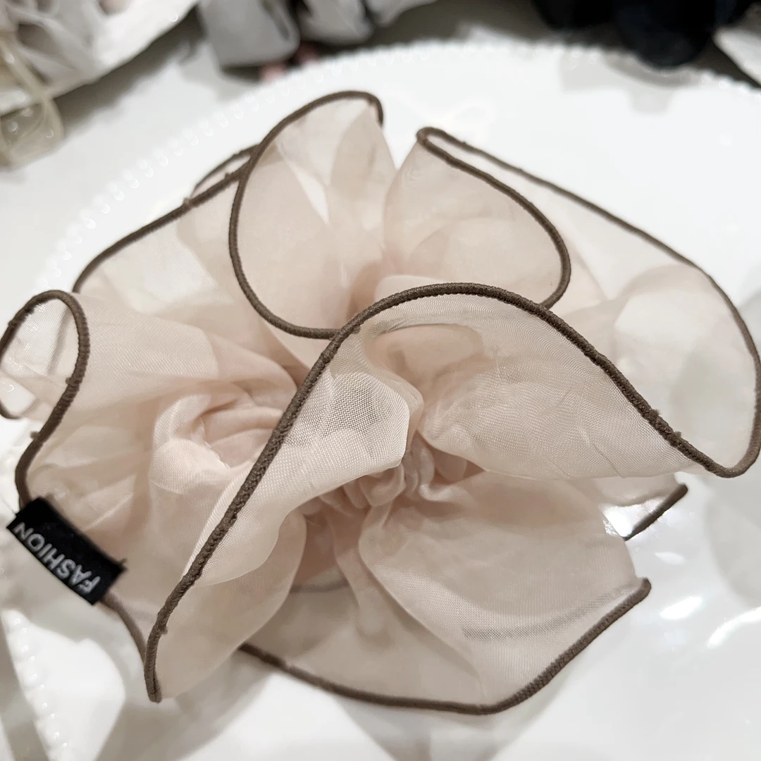B35卡其色薄纱小蛮腰肠圈