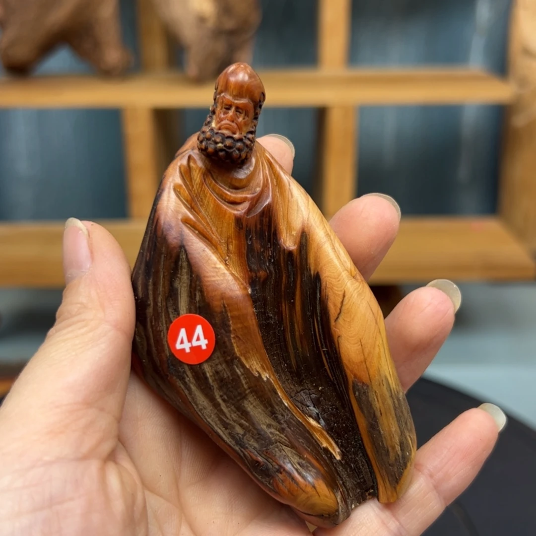小***翰木崖柏木摆件手把件