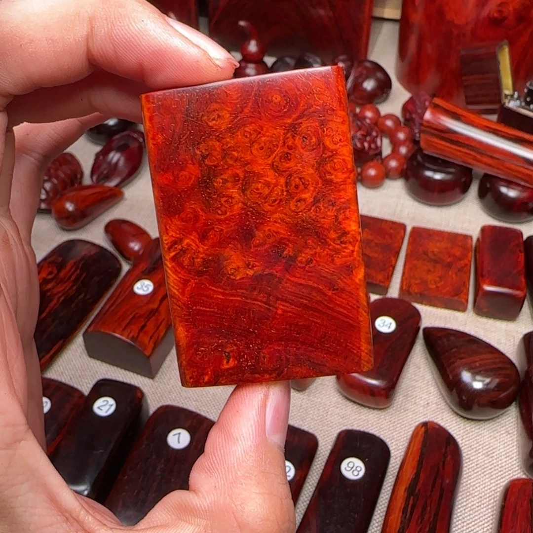 咻***檀香紫檀（小叶紫檀）