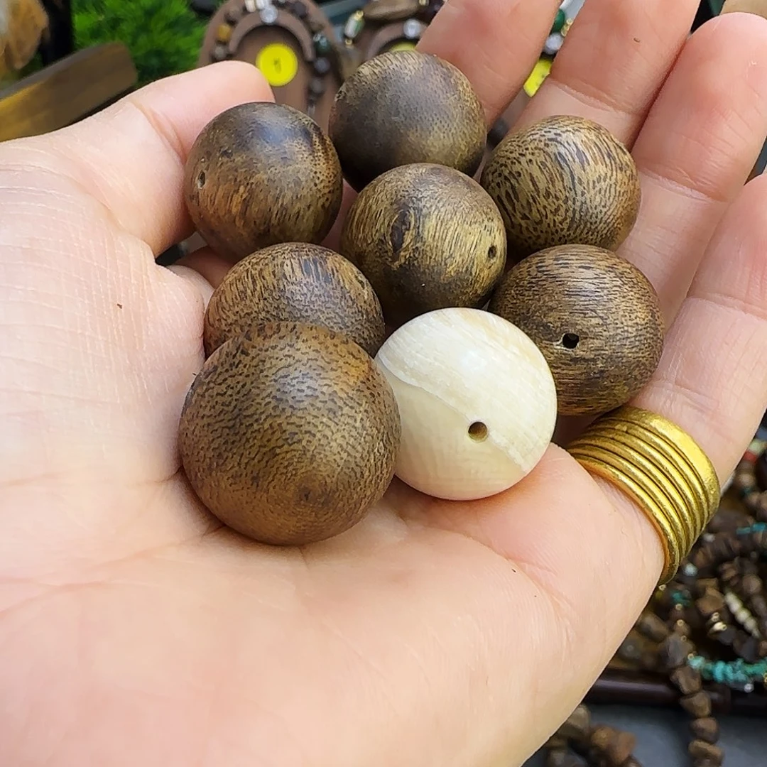 。***。金刚菩提手串金刚小鱼