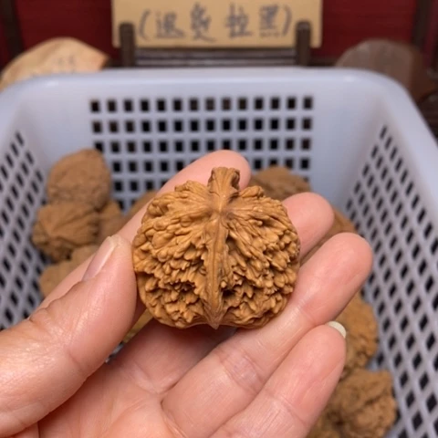 牙***郎文玩核桃把件核桃