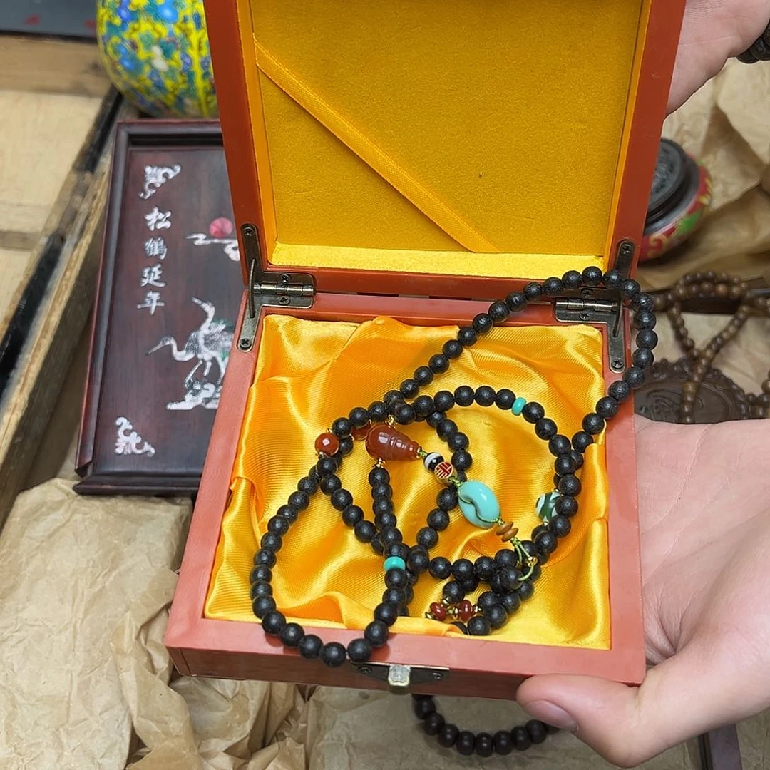 大叶紫檀（黑酸枝木类）