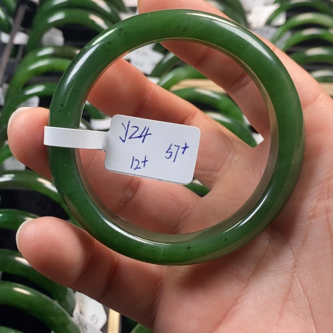 和田玉（碧玉）未镶嵌手镯57