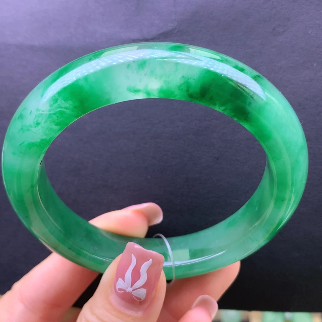 石英质玉未镶嵌手镯55 56