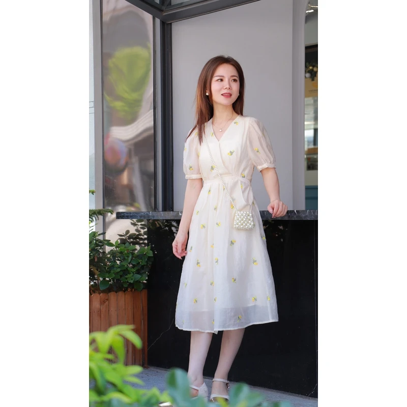 叮当家140-158小个子连衣裙绣花天丝气质甜美藏肉时尚长裙