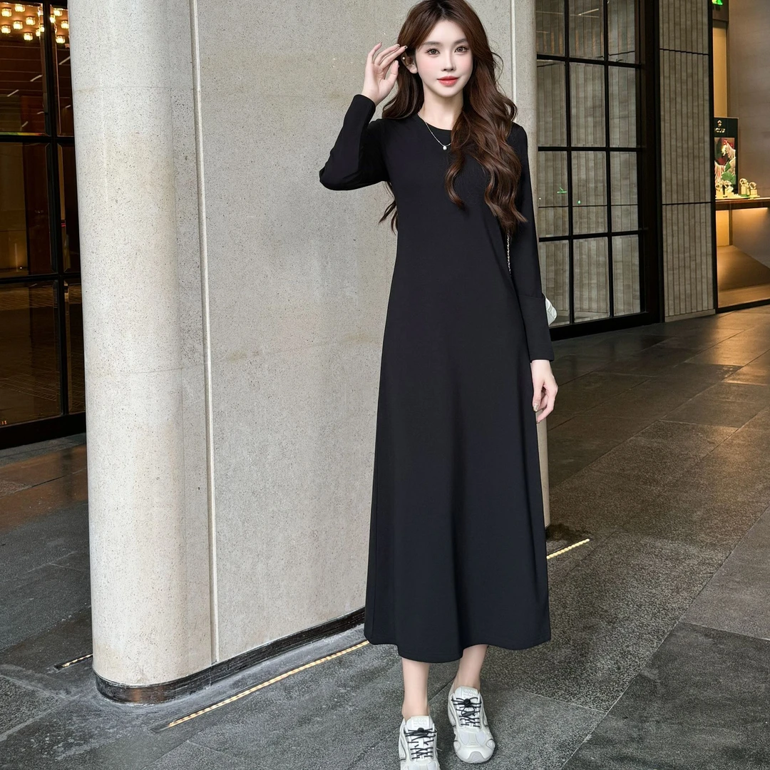时尚慵懒风女装2025年秋冬新款韩版休闲显瘦百搭打底裙黑色连衣裙