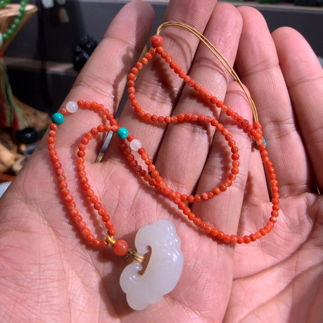 和田玉颈饰未镶嵌